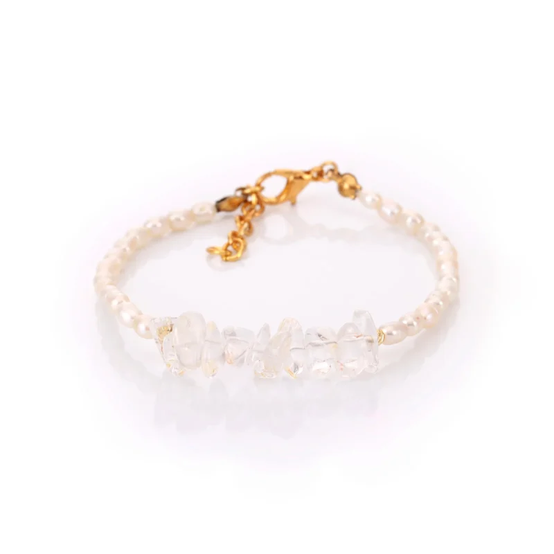 Bracelet en perles d'eau douce et cristal de roche
