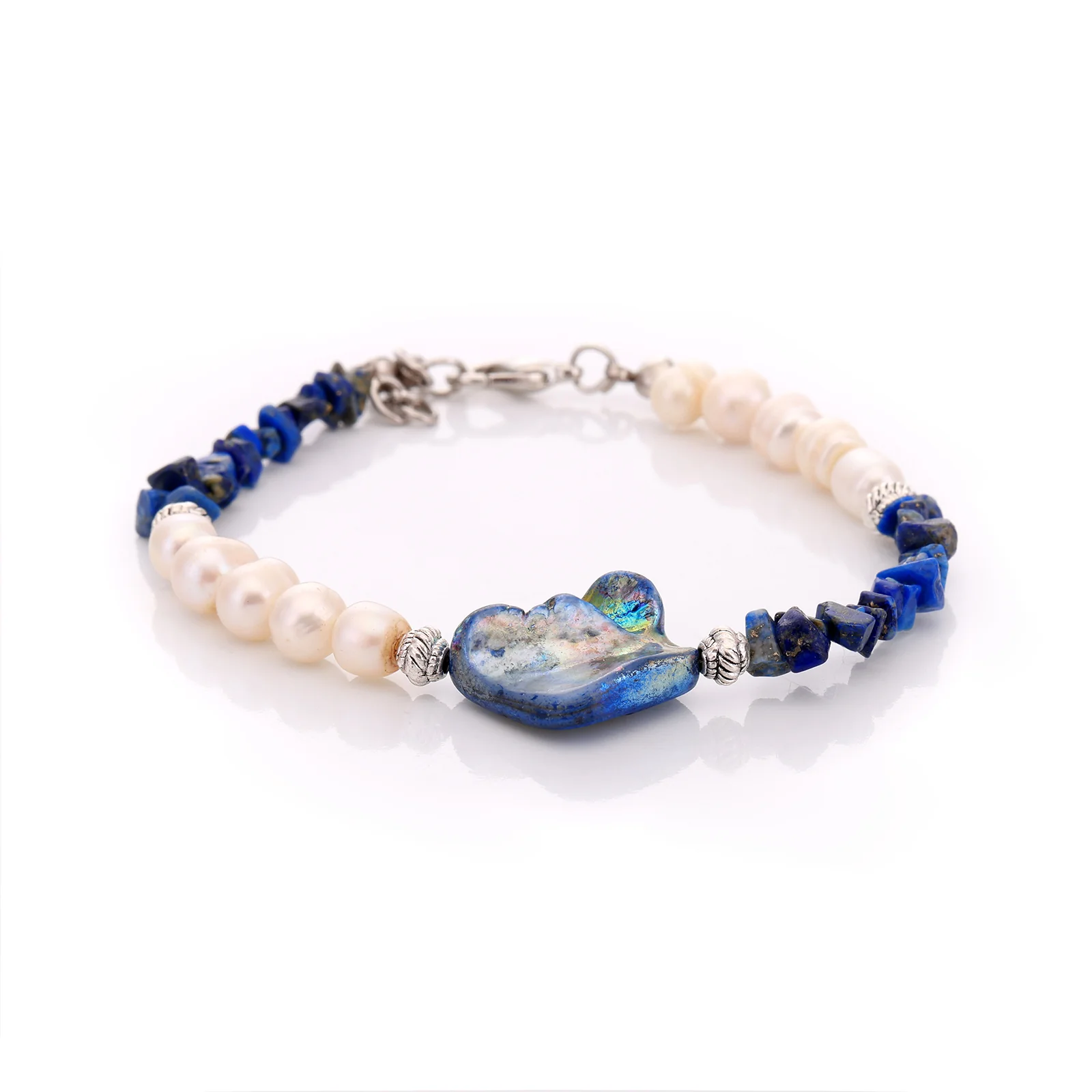 Bracelet en nacre, perles d'eau douce et lapis-lazuli