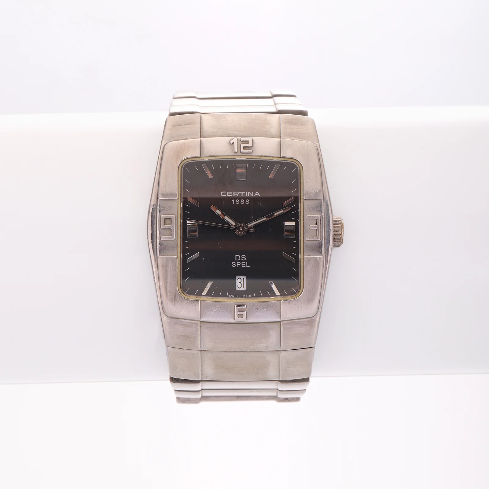 Montre Vintage Certina — DS Spel, Boîtier Tonneau Acier