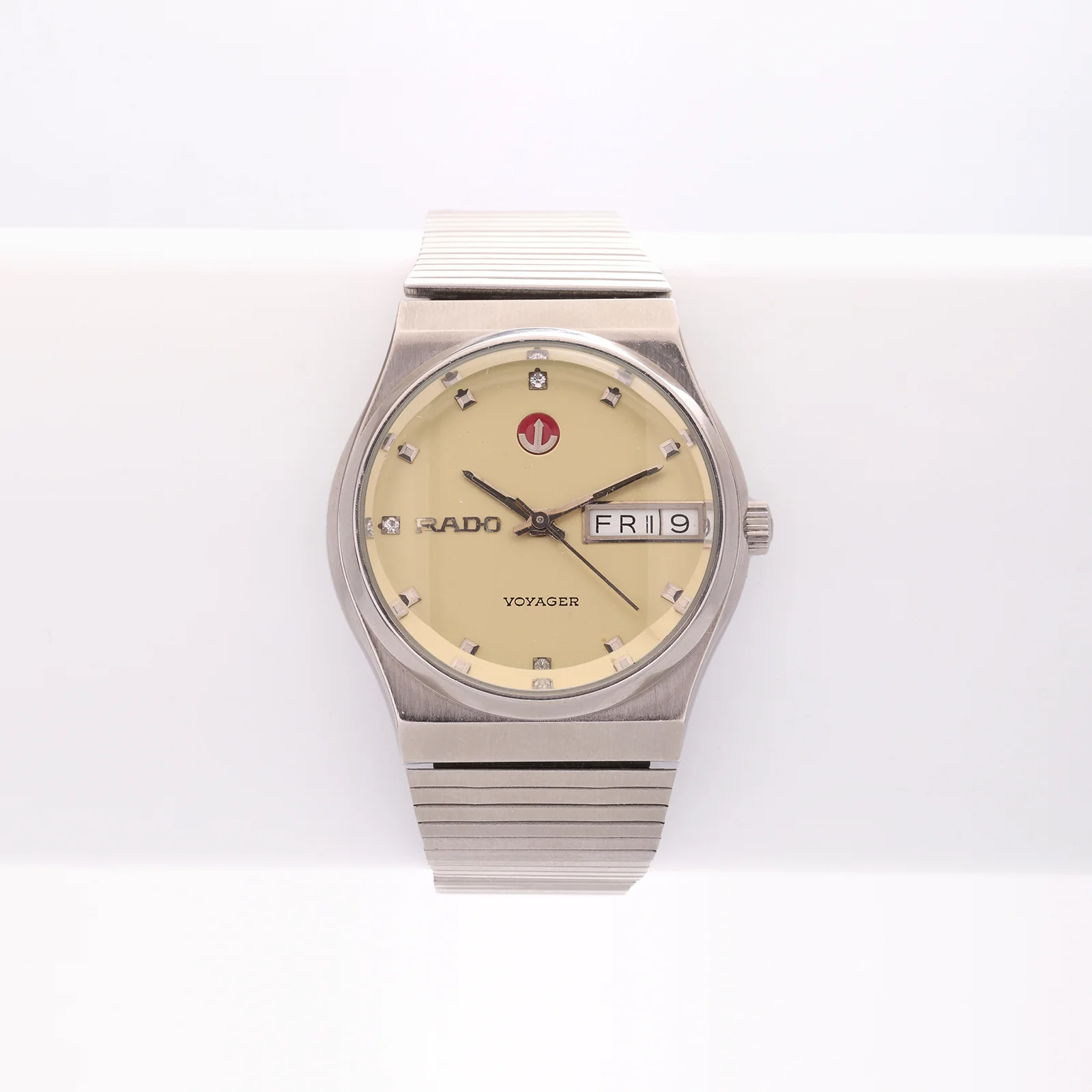 Montre Vintage Rado — Voyager Automatic 17 Jewels, Jour-Date